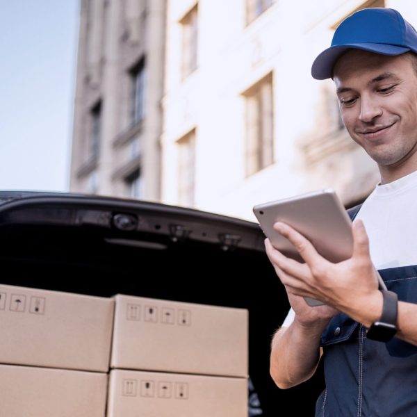 Courier Service YOVOY App